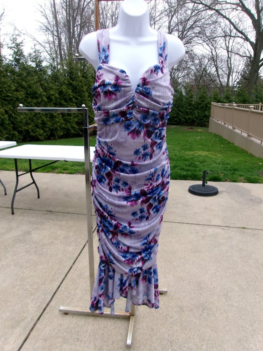 NWOT SIENNA LAVENDER FLORAL RUCHED DRESS 12